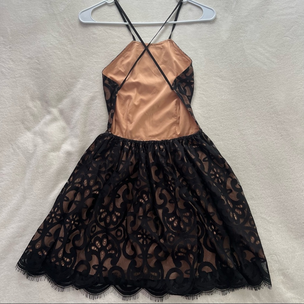Tobi black lace dress - Picture 3 of 4